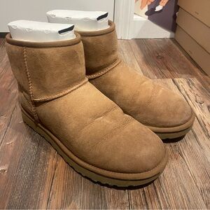 UGG mini boot chestnut size 10 women’s